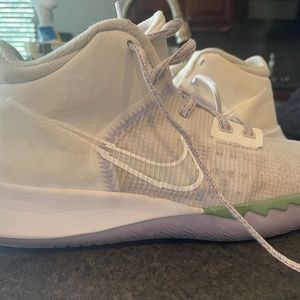 Nike Basketball shoes size 7 Womens